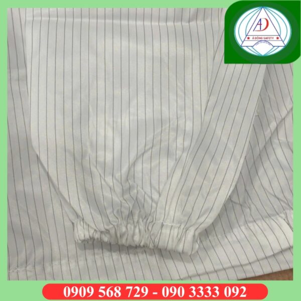 quan-ao-phong-sach-chong-tinh-dien-mau-trang