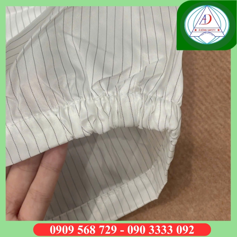 quan-ao-phong-sach-chong-tinh-dien-mau-trang