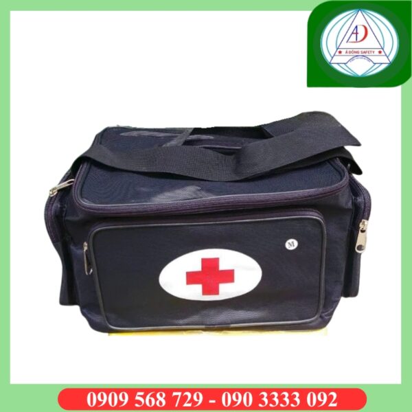 tui-y-te-cuu-thuong-den