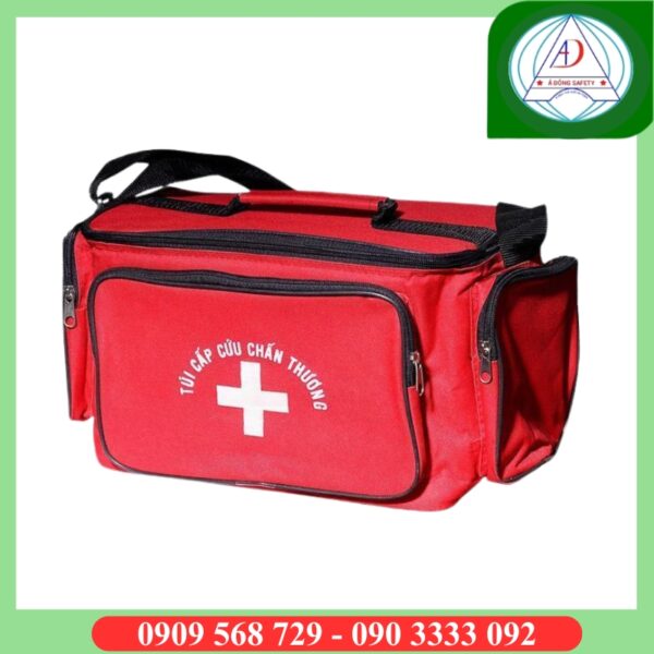 tui-y-te-cuu-thuong-C