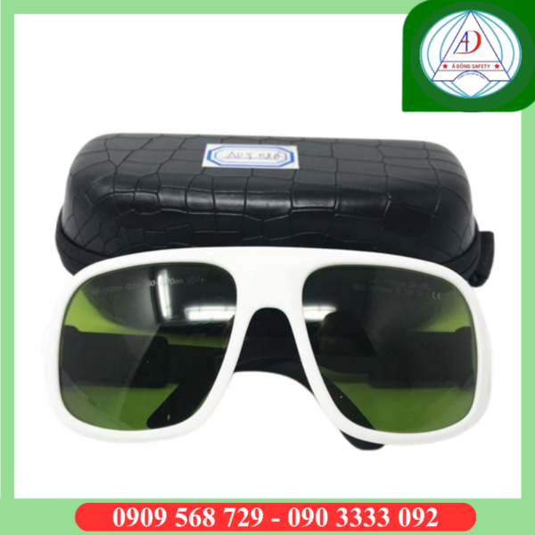 kinh-chong-tia-laser-pair-ady